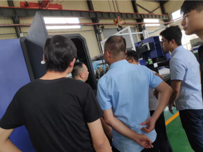 吉利商用汽車實地考察瑞爾多激光切割機廠，深化網絡信息技術開發合作